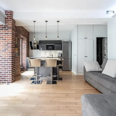 In - Cosy Place In The Hear Of Paris