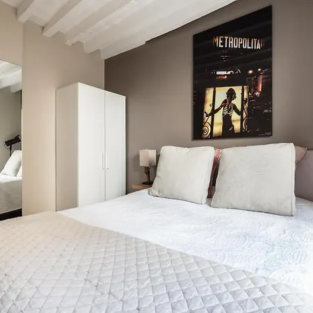 Guest house In - Cosy Place In The Hear Of
